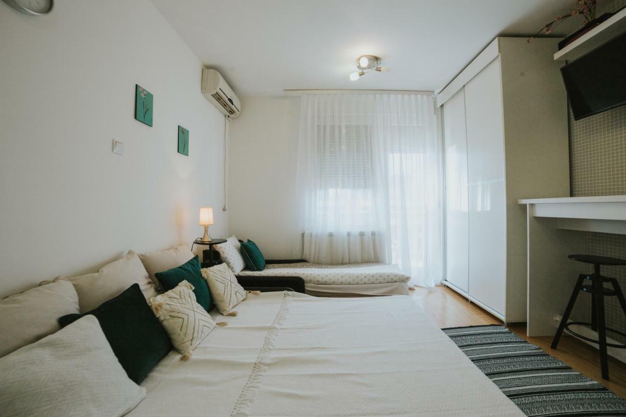 Mimika Apartman Apartament Nowy Sad Zewnętrze zdjęcie