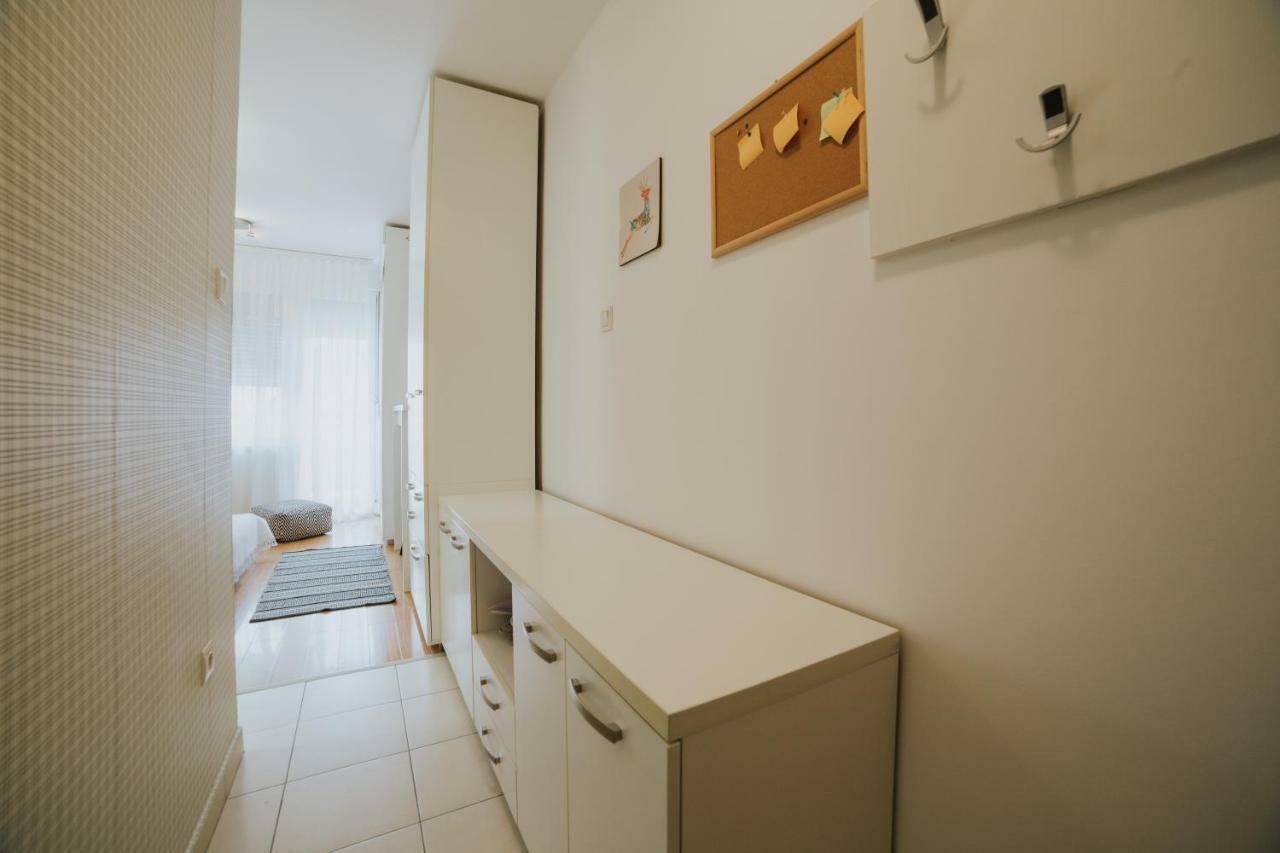 Mimika Apartman Apartament Nowy Sad Zewnętrze zdjęcie